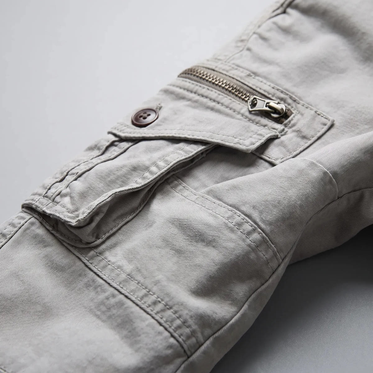 Elastic Waist Multi-Pocket Cargo Style Joggers for Men