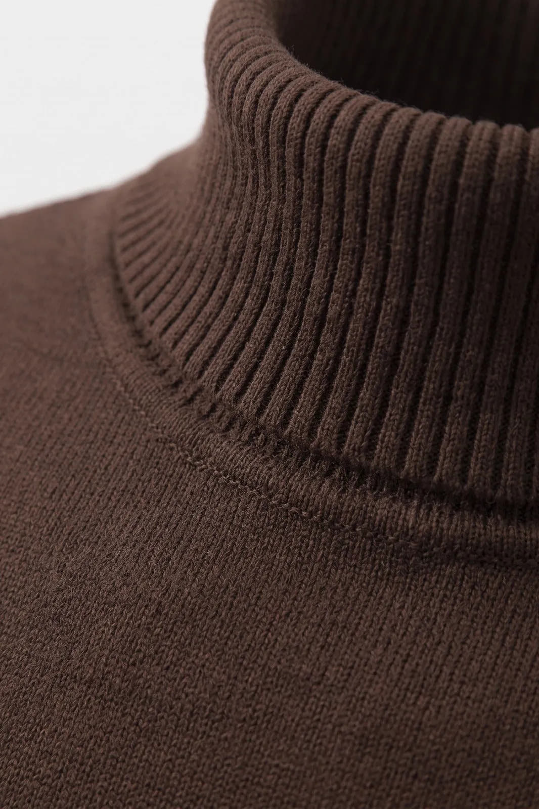 Fitted Ribbed Roll Neck Sweater with Raglan Seams for Men