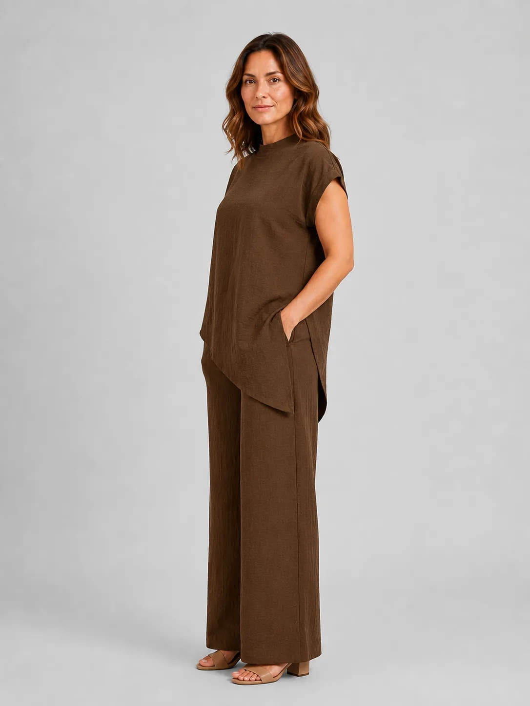 Ianthe | Women's Asymmetric Hem Cap Sleeve Top