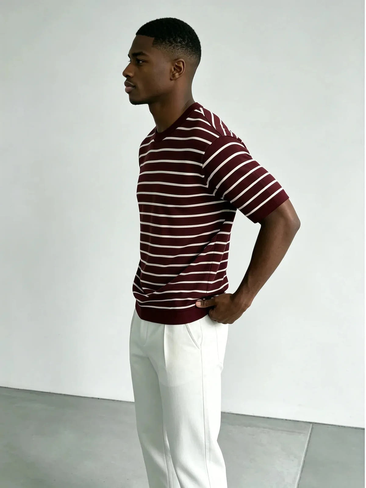 Short-Sleeve Striped Knit T-Shirt with Round Neck for Men