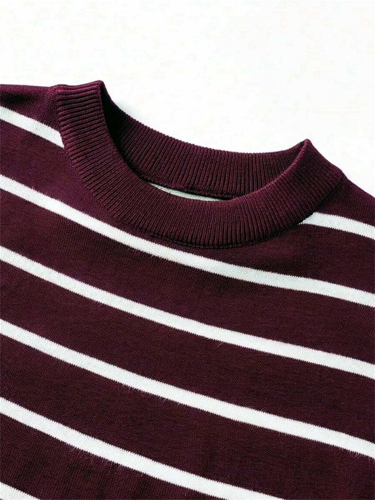 Short-Sleeve Striped Knit T-Shirt with Round Neck for Men