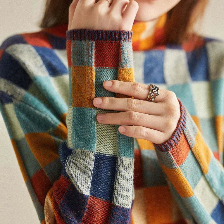 Sibyl | Women's Check-Pattern Stand-Collar Sweater