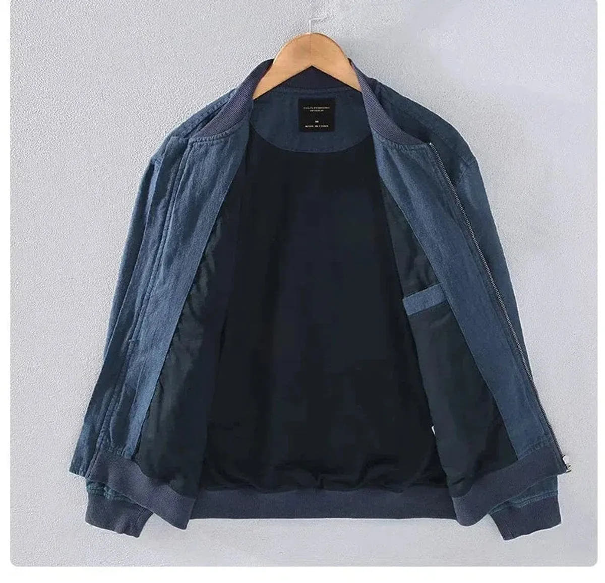 Streamlined Ribbed-Cuff Zip-Up Bomber Coat for Men